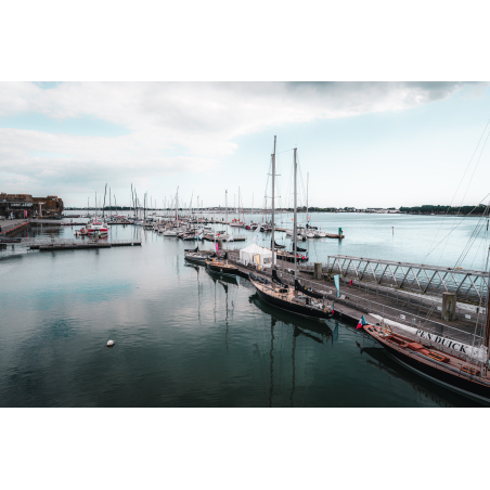 Vue depuis la Tour des Vents des Pen Duick d'Eric Tabarly et du port de Lorient La Base (Morbihan) - ©Lezbroz - LBST