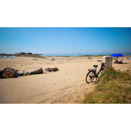 Vélo sur a plage du Fort-Bloqué à Ploemeur (Morbihan) - ©Emmanuel Lemée - LBST