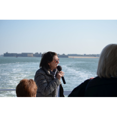 Guide conférencière sur la croisière commentée de la rade de Lorient (Morbihan) - ©A. Marcos - LBST