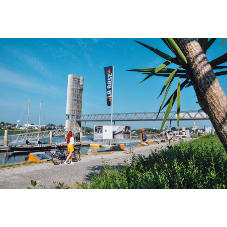 Balade à vélo à Lorient La Base (Morbihan) - ©Le Ciré Jaune - LBST