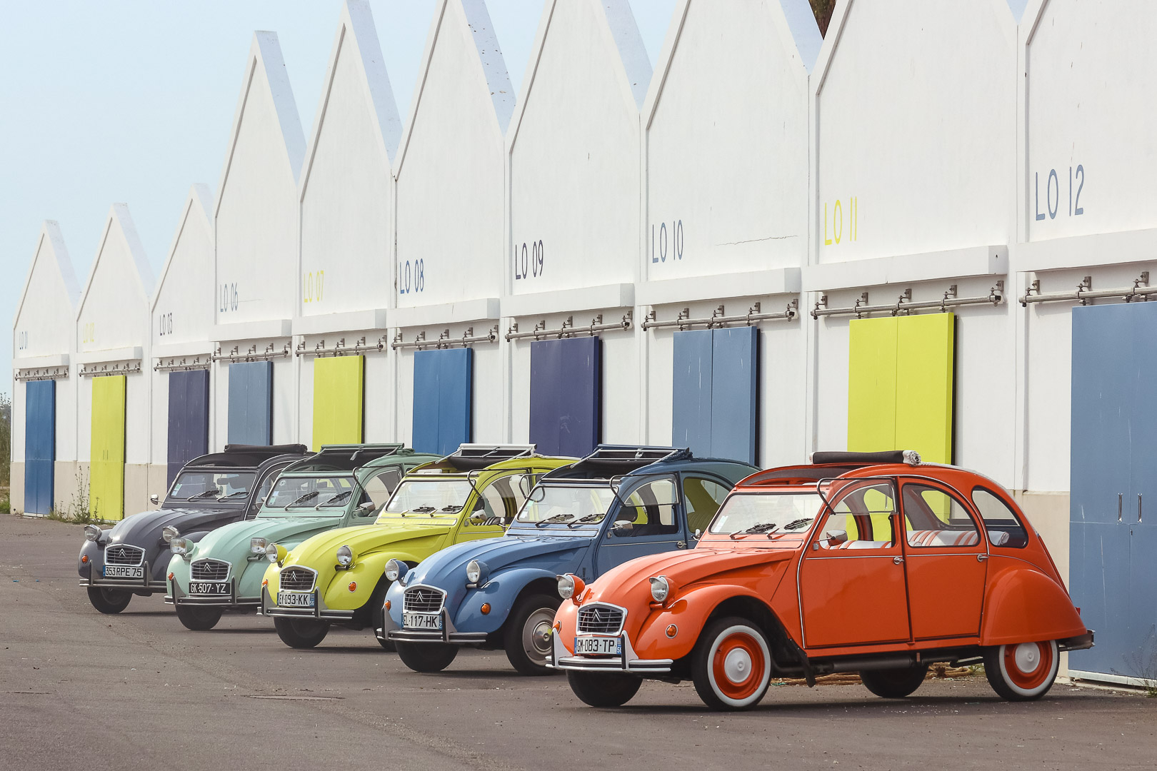 Séjour insolite, balade en voiture vintage 2CV à Lorient Bretagne Sud, en Morbihan avec Breizhbox®